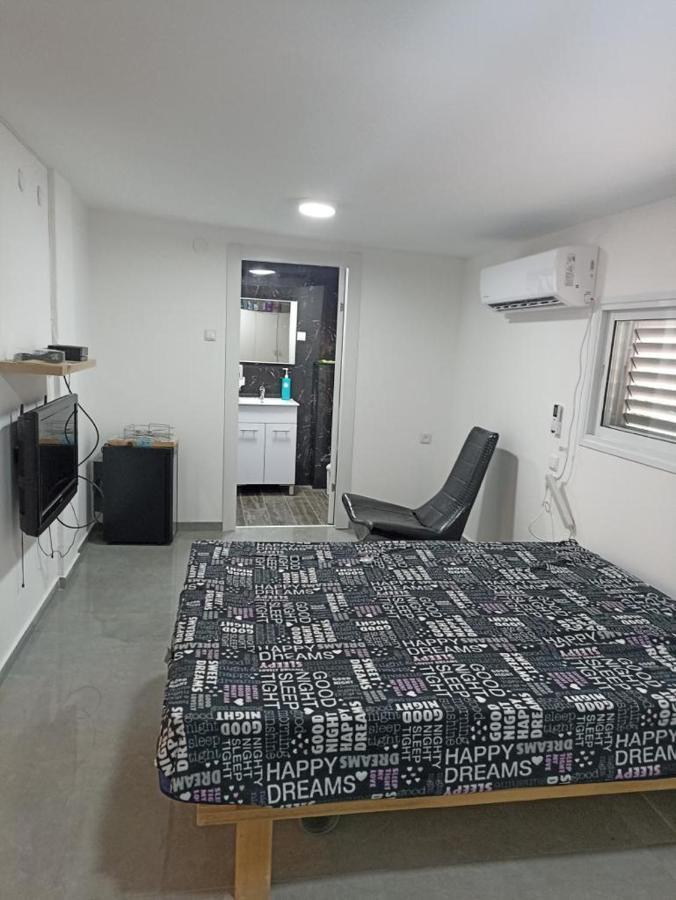 Ferienwohnung שמילה אירוח 1 Arad Exterior foto